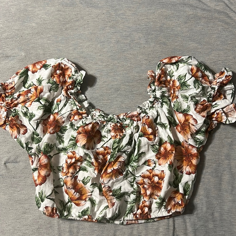 Crop top